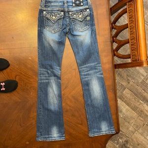 Miss Me Jeans, Boot Cut, Size 27, medium wash color. Great condition!!